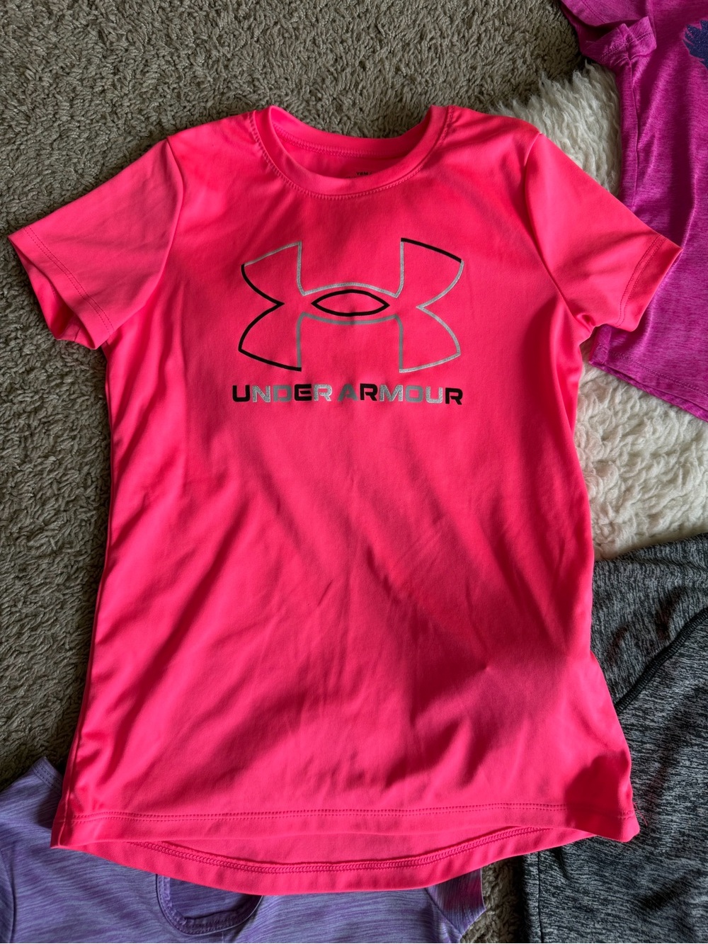 HUGE lot of 8 Athletic T-shirts | Sz 6 - Picture 3 of 14